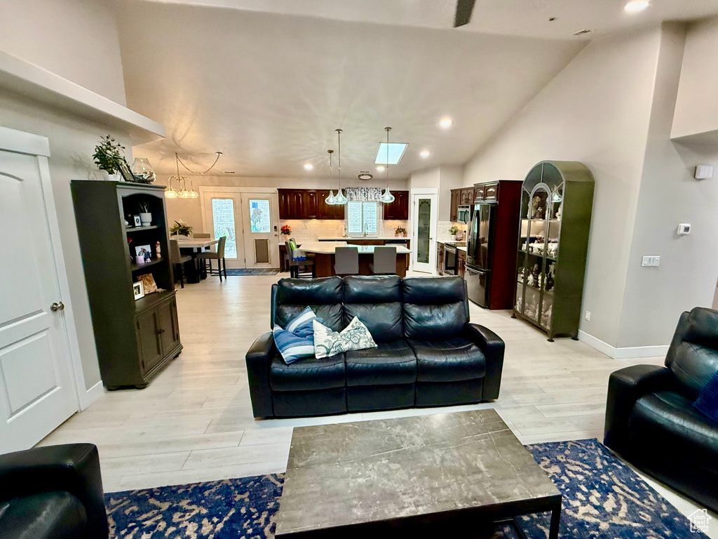239 BRYCE DR Kaysville, UT 84037