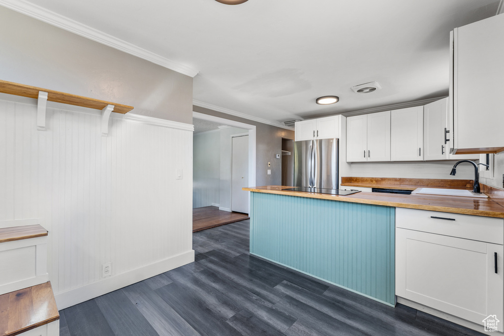 Photo 6 for MLS #2110182 at 4257 S Morris St