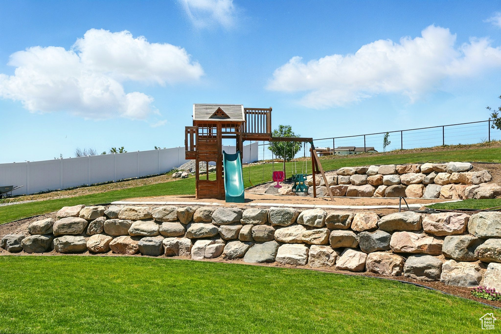 13189 N BROOKSIDE DR Garland, UT 84312