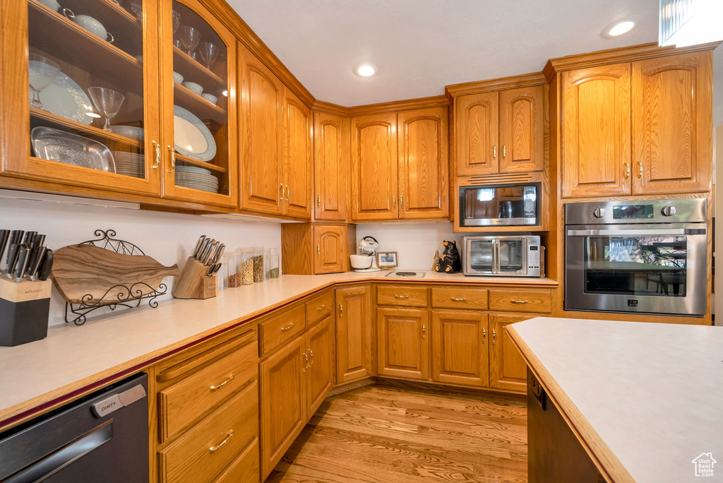 Photo 9 for MLS #2110189 at 930 S Woodland Hills Dr