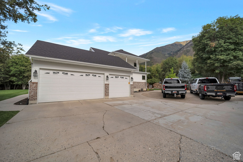Photo 37 for MLS #2110189 at 930 S Woodland Hills Dr