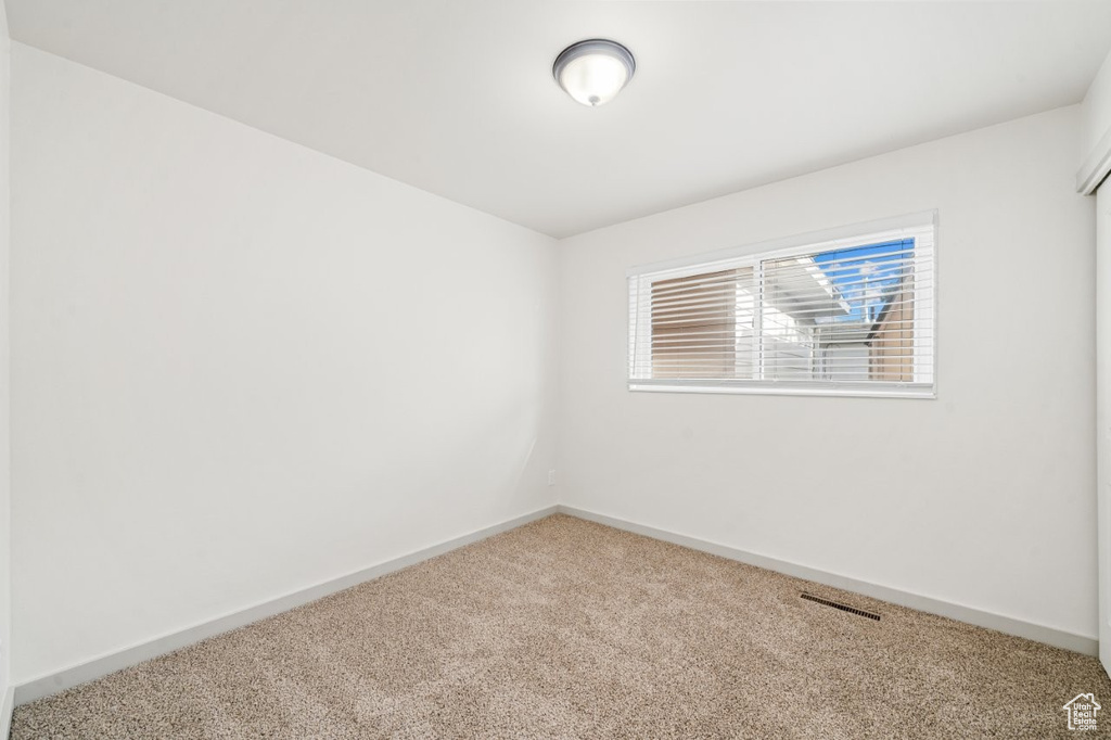 5261 S 2200 W Roy, UT 84067