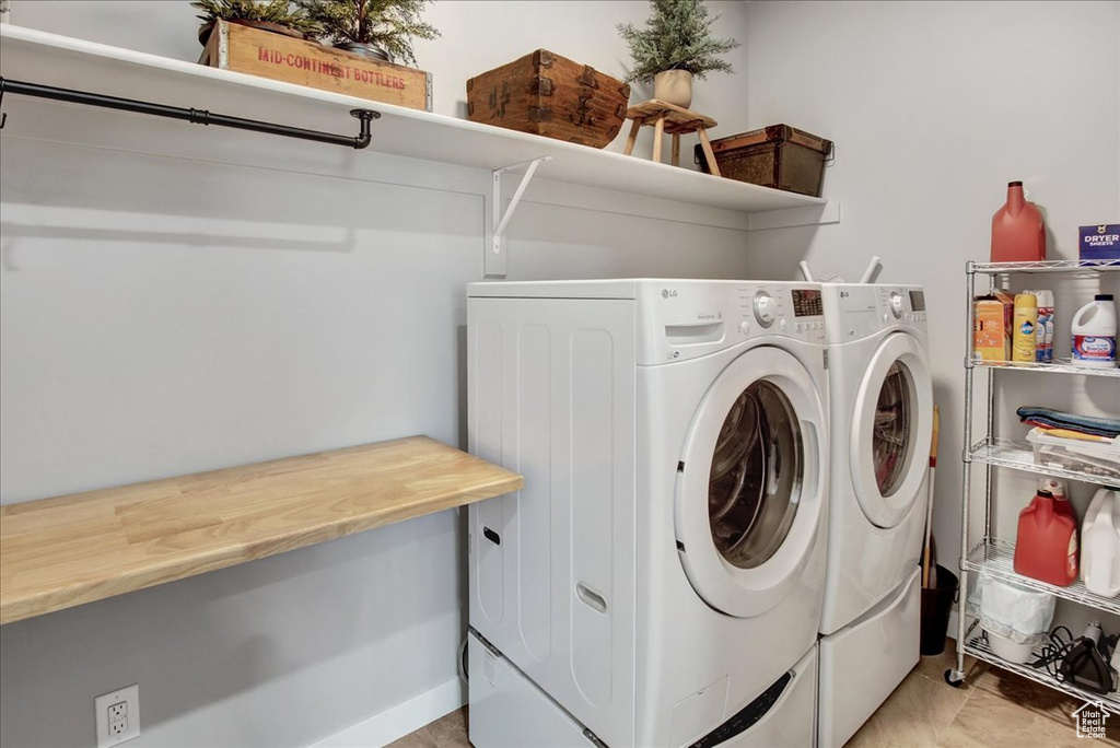 1900 S 2525 W West Haven, UT 84401