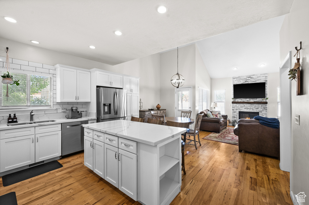 Photo 9 for MLS #2110232 at 2534 W Adelaide Dr