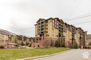 Photo 2 for MLS #2110238 at 3855 Grand Summit Dr #702Q3