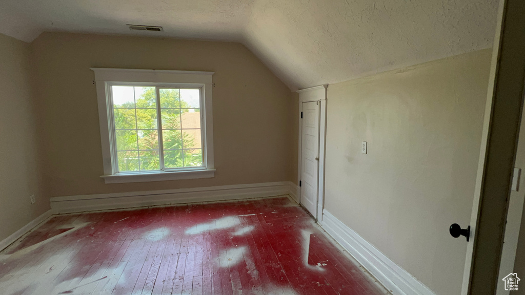 Photo 8 for MLS #2110265 at 902 24th St