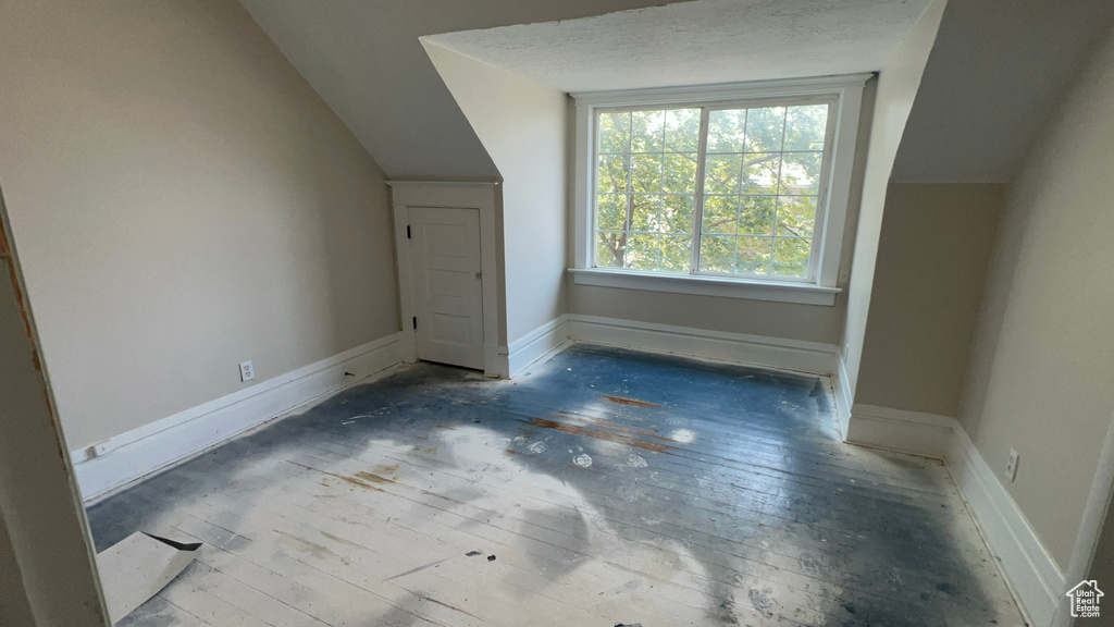 Photo 10 for MLS #2110265 at 902 24th St