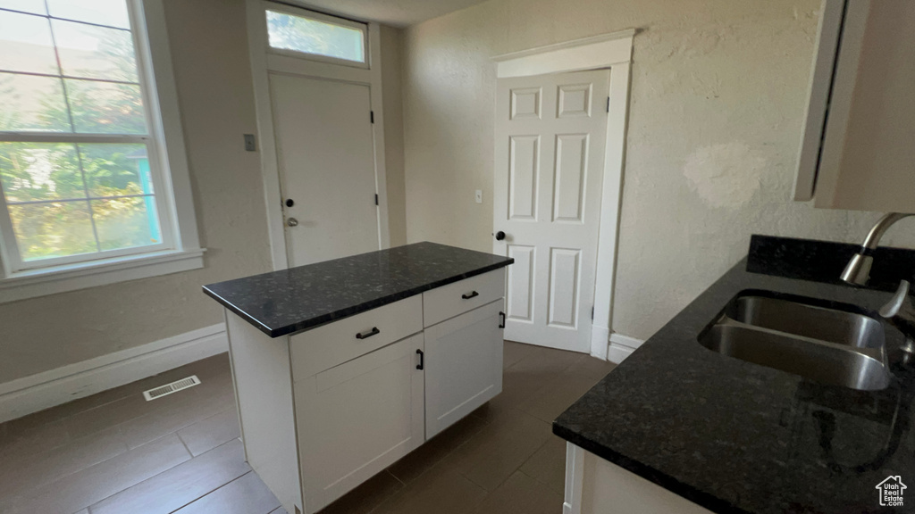 Photo 4 for MLS #2110265 at 902 24th St