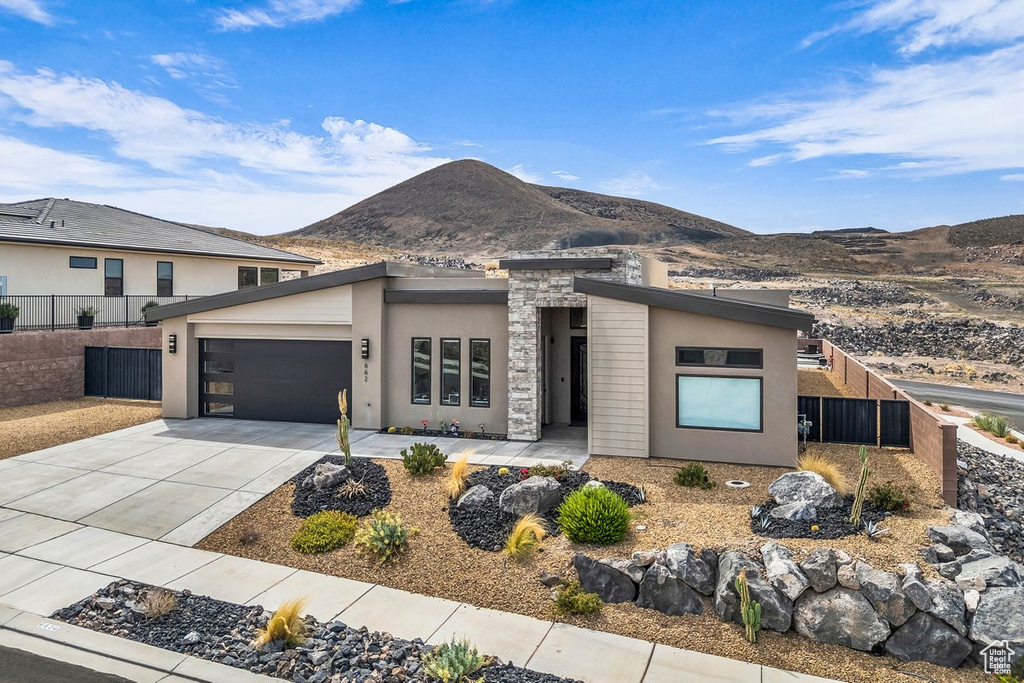Photo 3 for MLS #2110276 at 662 S 1800 West