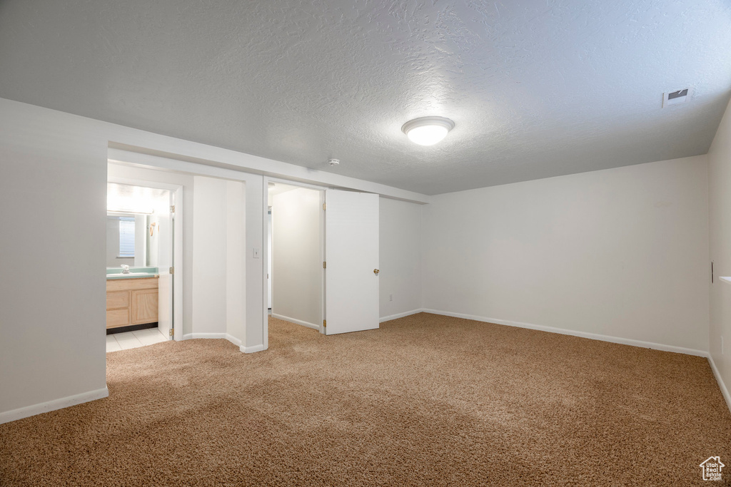 Photo 15 for MLS #2110282 at 1582 E Zenith Ave