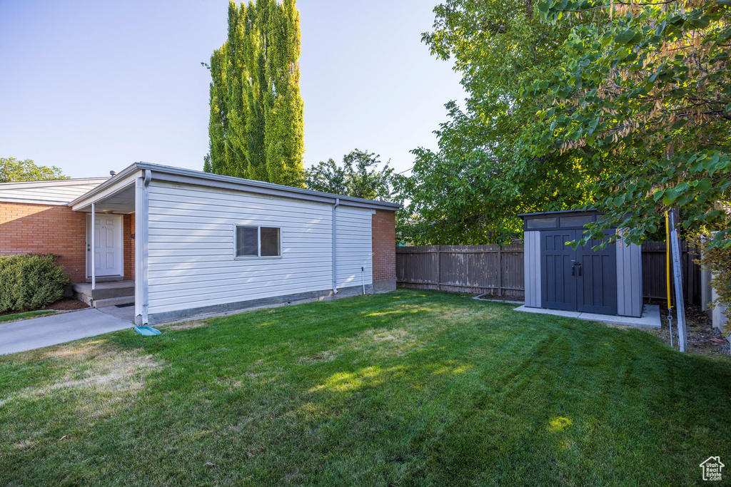 Photo 39 for MLS #2110282 at 1582 E Zenith Ave