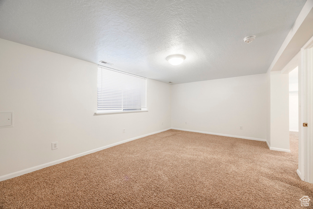 Photo 16 for MLS #2110282 at 1582 E Zenith Ave