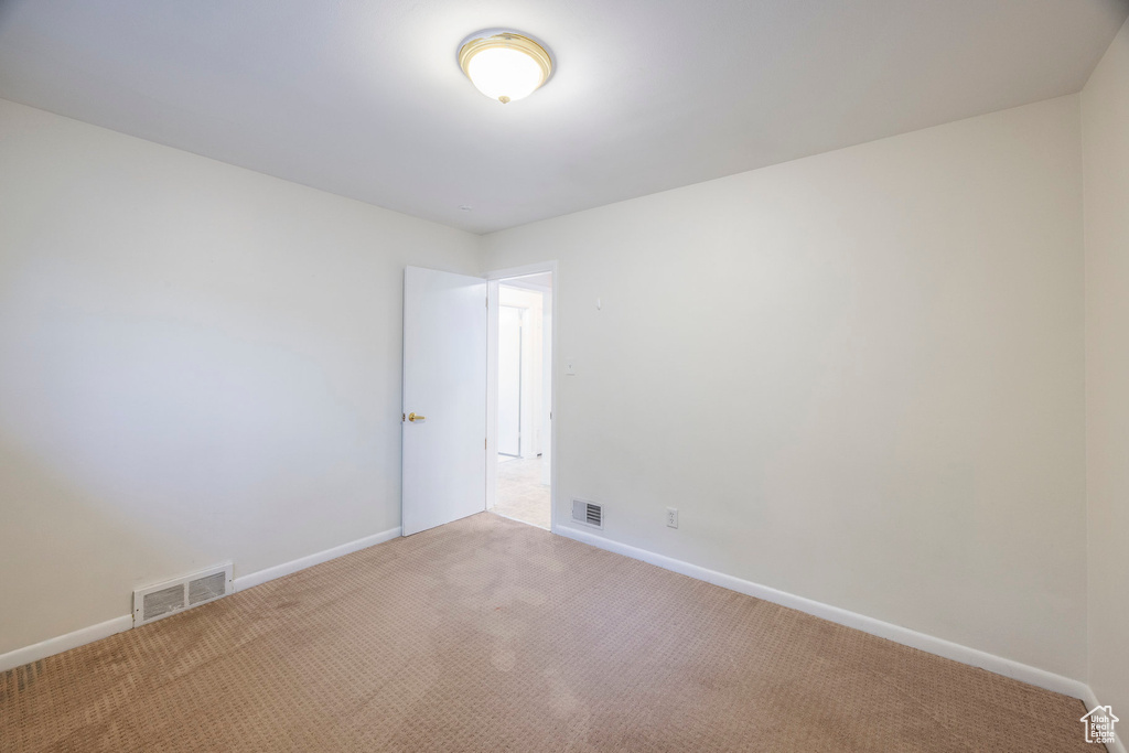 Photo 9 for MLS #2110282 at 1582 E Zenith Ave