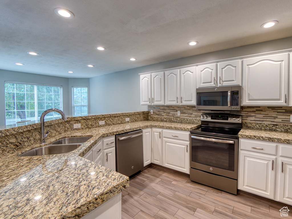 7380 S BALBOA DR Midvale, UT 84047