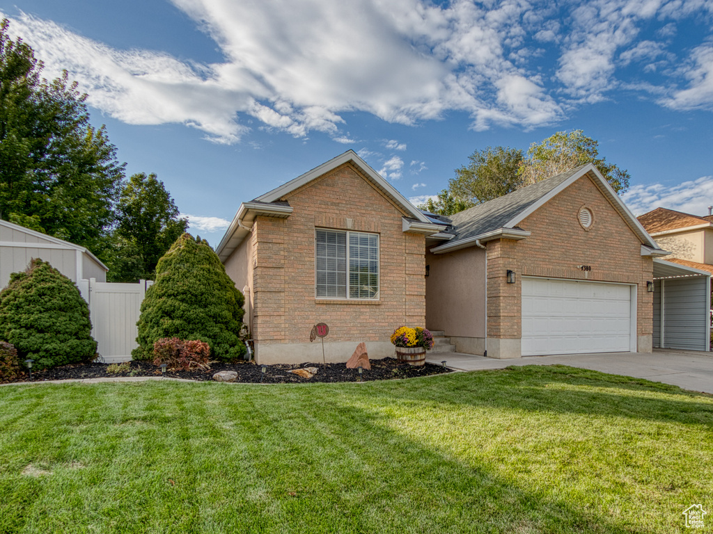 7380 S BALBOA DR Midvale, UT 84047