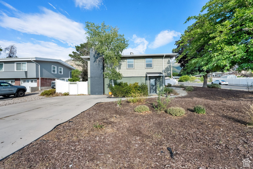 Photo 4 for MLS #2110299 at 3113 E Upland