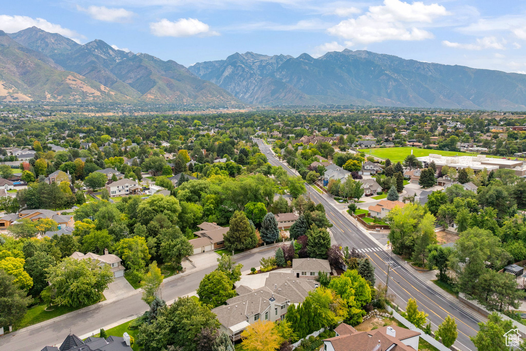 8002 S SIESTA DR Sandy, UT 84093