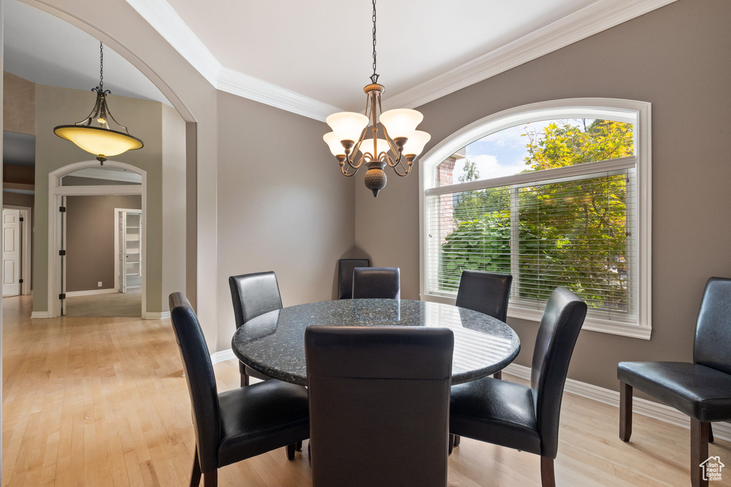 8002 S SIESTA DR Sandy, UT 84093