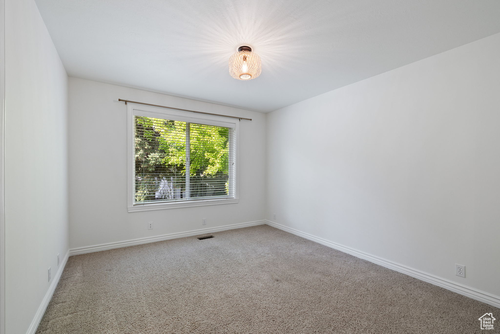 8002 S SIESTA DR Sandy, UT 84093