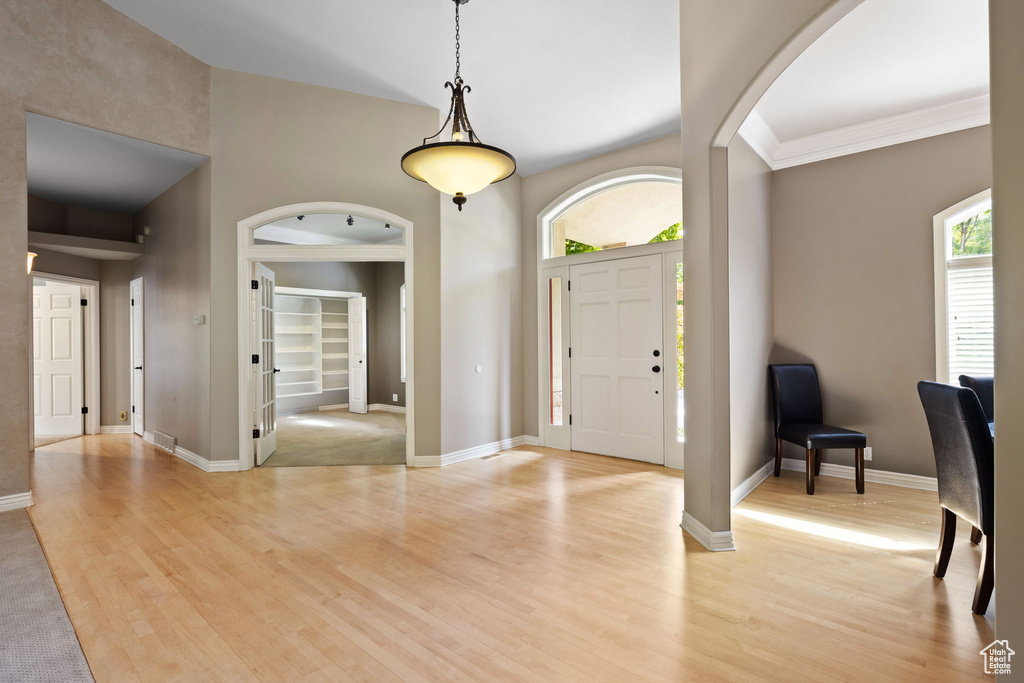 8002 S SIESTA DR Sandy, UT 84093