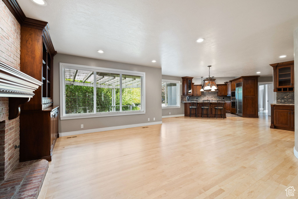 8002 S SIESTA DR Sandy, UT 84093