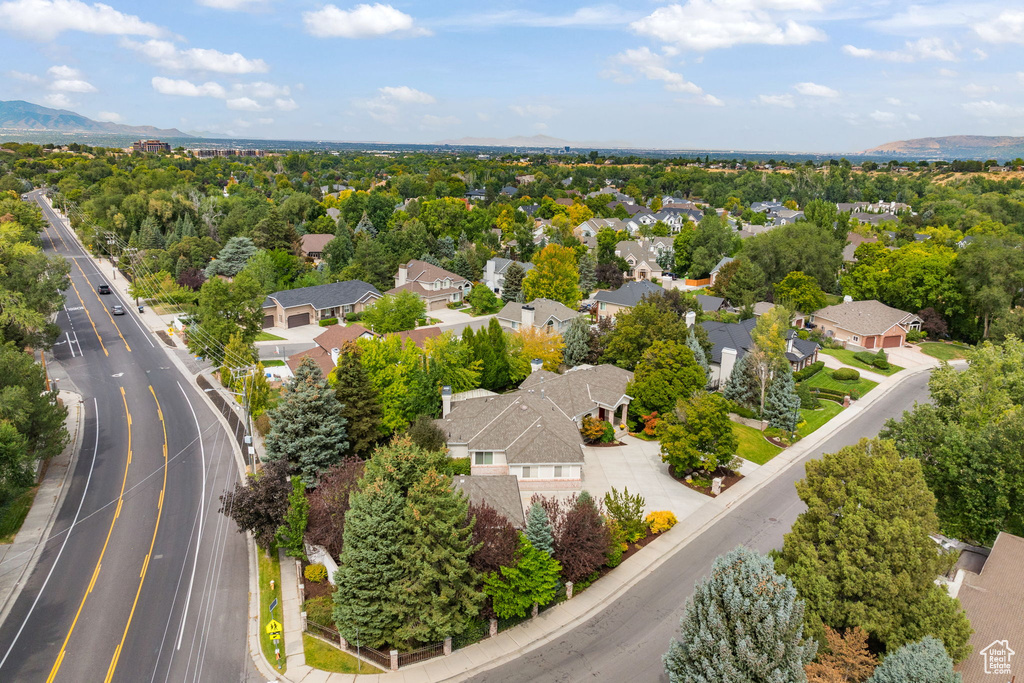 8002 S SIESTA DR Sandy, UT 84093