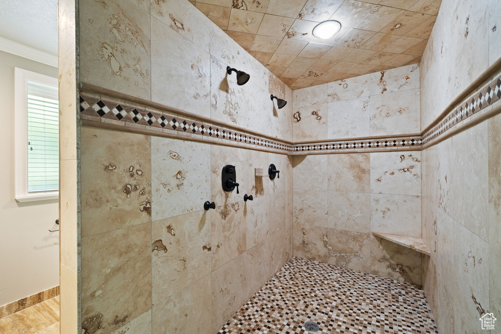 8002 S SIESTA DR Sandy, UT 84093