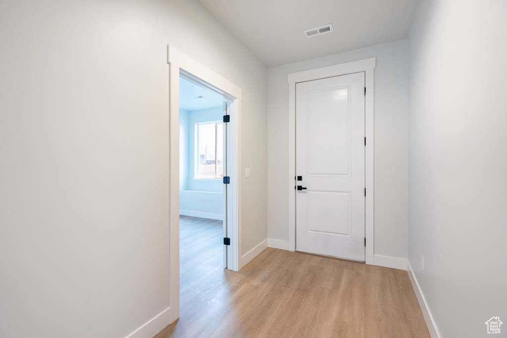 Photo 3 for MLS #2110313 at 1616 W 3125 North #7
