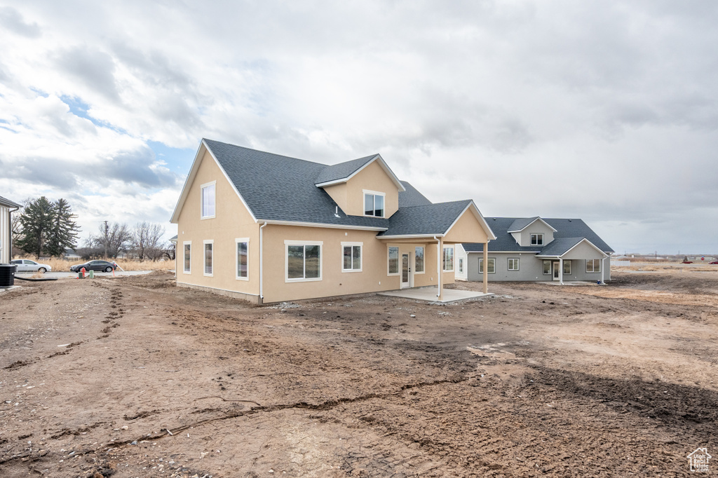 Photo 2 for MLS #2110313 at 1616 W 3125 North #7