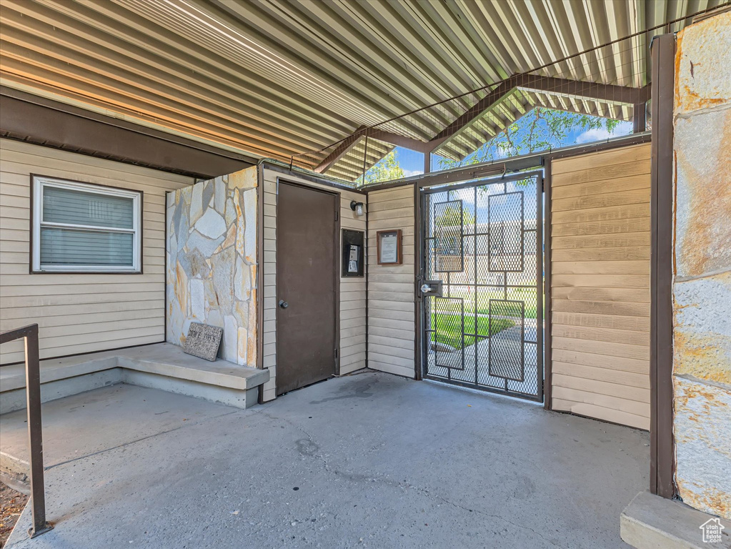 Photo 2 for MLS #2110321 at 2070 E 3335 South #13