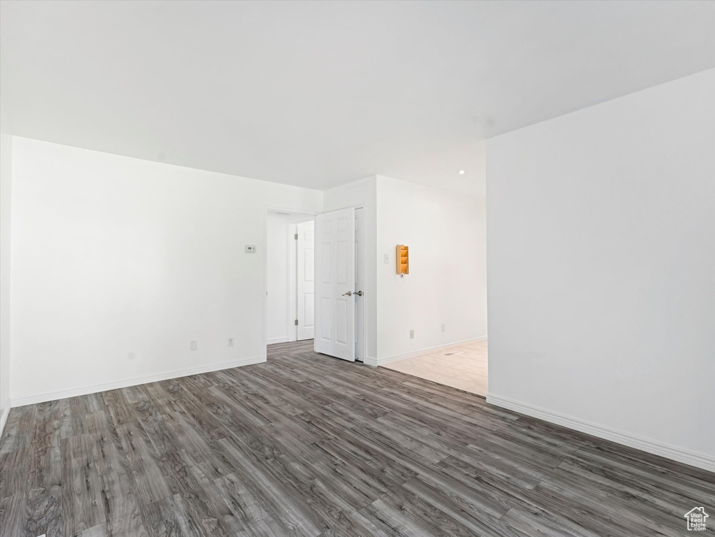 Photo 5 for MLS #2110321 at 2070 E 3335 South #13