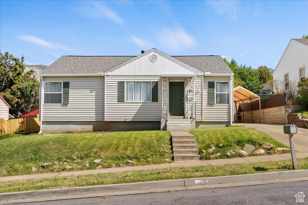 Photo 30 for MLS #2110331 at 3880 Raymond Ave