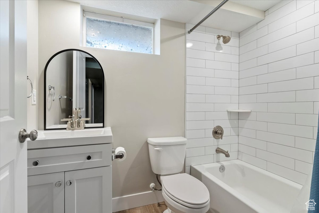 Photo 23 for MLS #2110331 at 3880 Raymond Ave