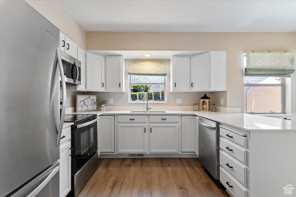 Photo 12 for MLS #2110331 at 3880 Raymond Ave