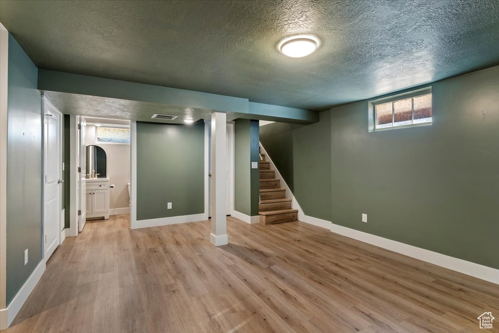 Photo 19 for MLS #2110331 at 3880 Raymond Ave