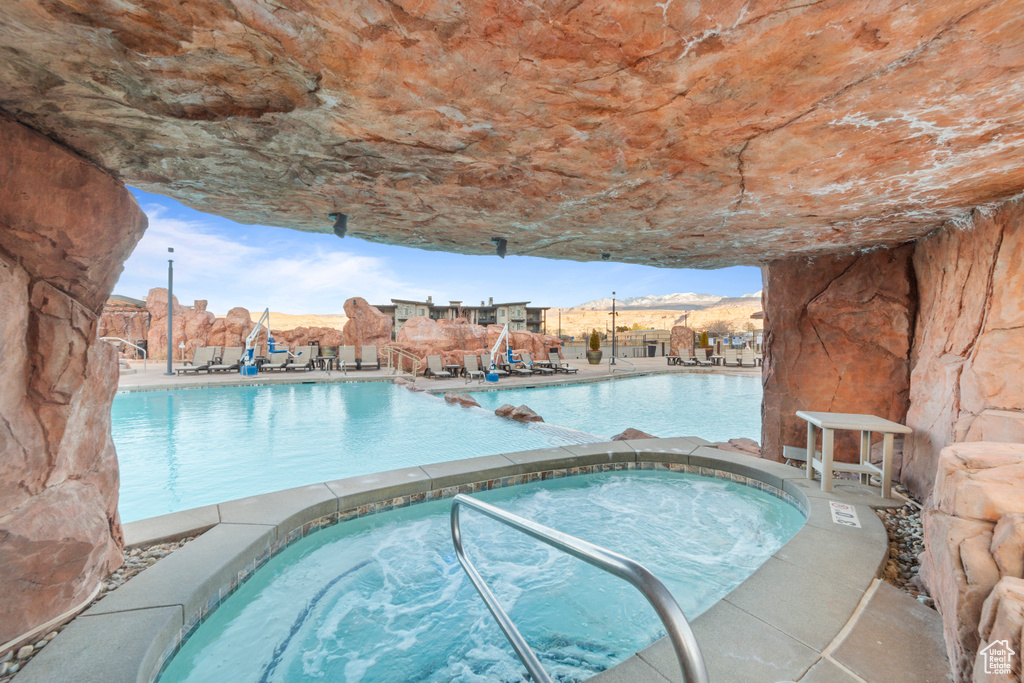 2331 MESA RD #D-12 Moab, UT 84532