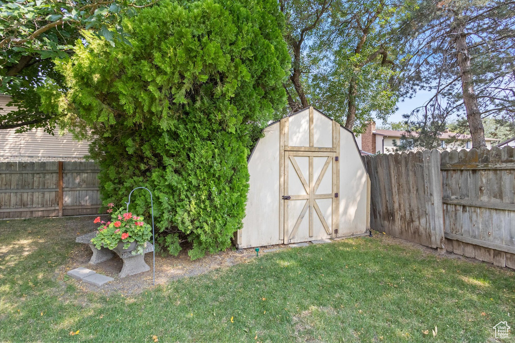 Photo 45 for MLS #2110364 at 5495 S White Springs Dr