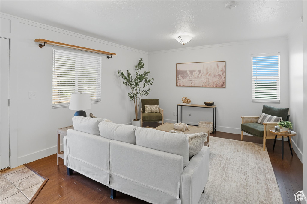 Photo 4 for MLS #2110369 at 619 S Quinn Ct