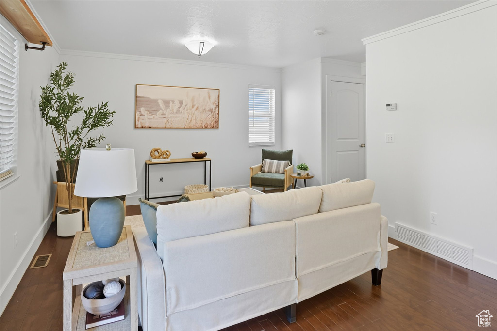 Photo 6 for MLS #2110369 at 619 S Quinn Ct