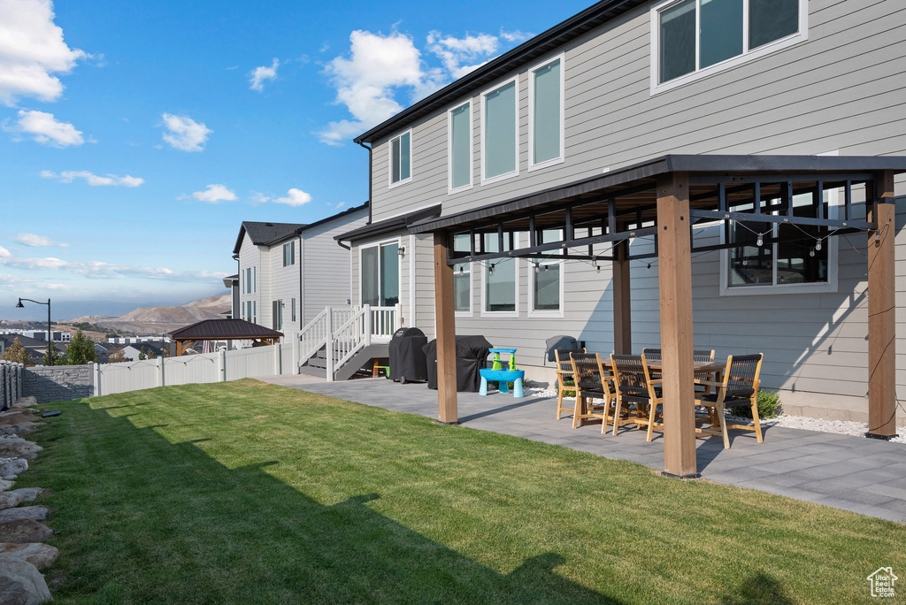 2489 N PAINTBRUSH DR Saratoga Springs, UT 84045