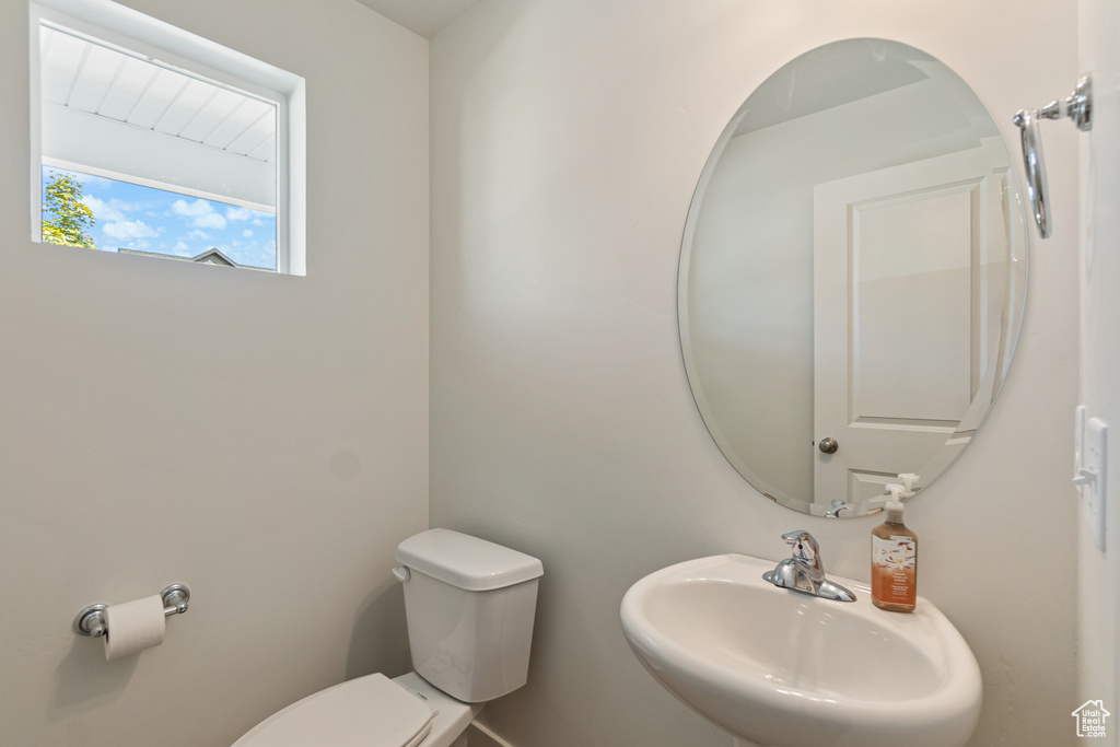 2475 W 2940 S Syracuse, UT 84075