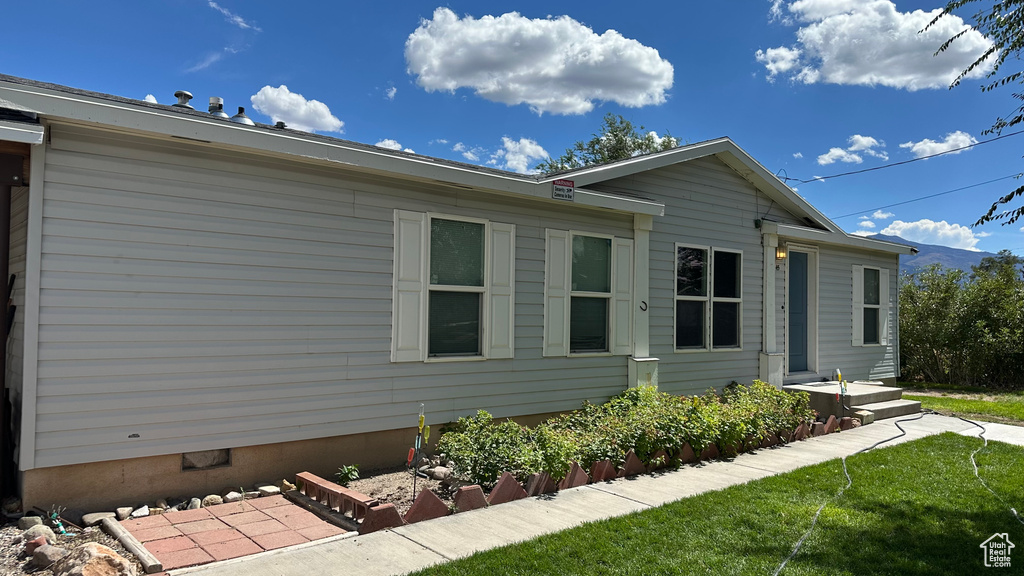 Photo 3 for MLS #2110394 at 45 S 200 West