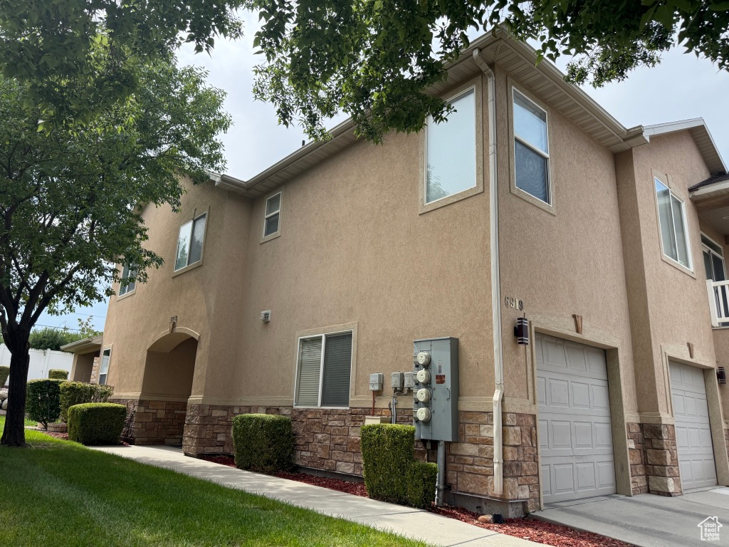 6919 W ASHBY WAY West Valley City, UT 84128