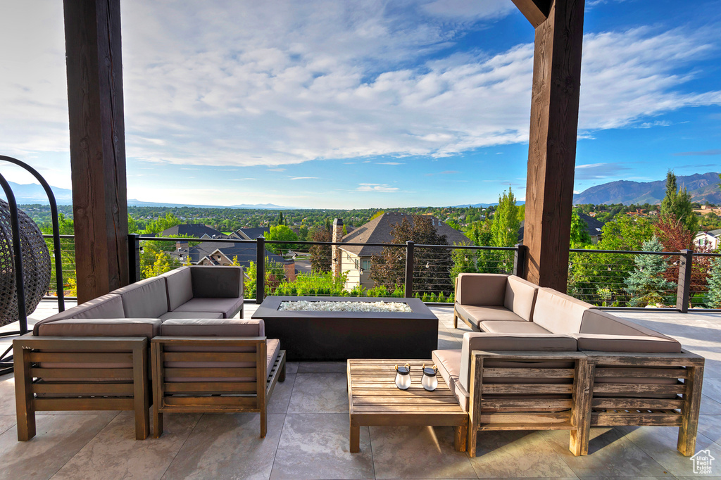 2373 E BEAR HILLS CIR Draper, UT 84020