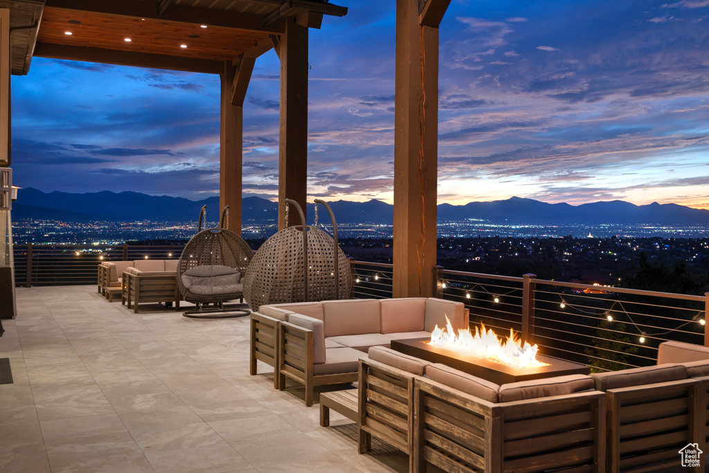 2373 E BEAR HILLS CIR Draper, UT 84020