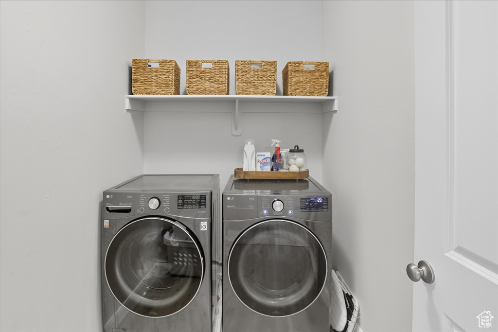 1938 E HANDCART LN Spanish Fork, UT 84660