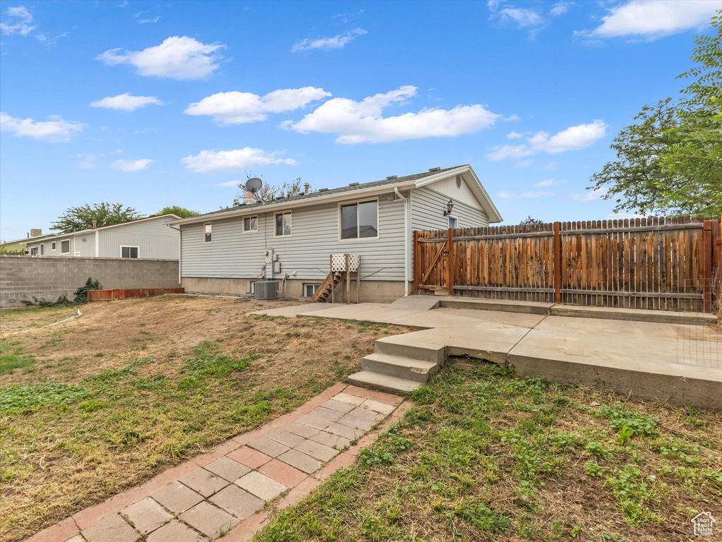 6063 S AQUARIUS DR Kearns, UT 84118