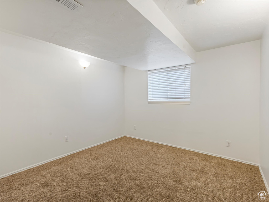 6063 S AQUARIUS DR Kearns, UT 84118