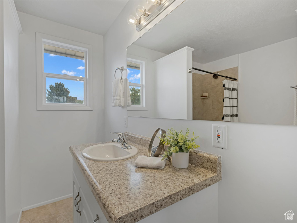6063 S AQUARIUS DR Kearns, UT 84118