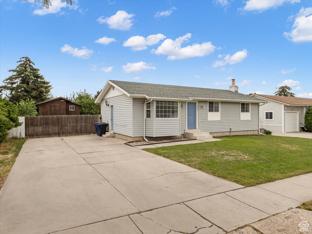 6063 S AQUARIUS DR Kearns, UT 84118